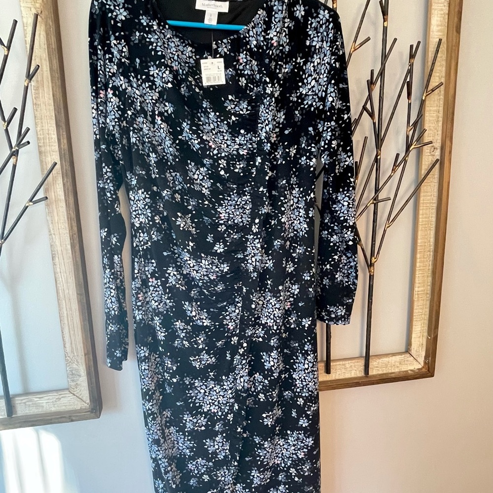 NWT Motherhood Maternity dress